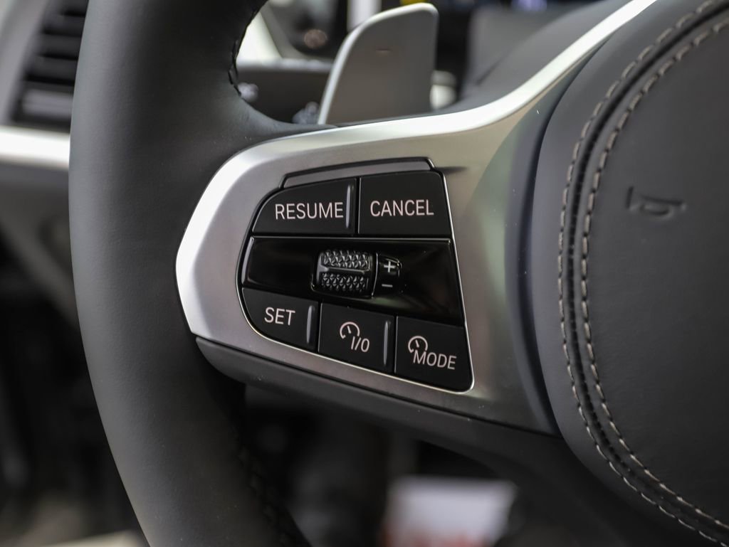 New 2026 BMW X6 xDrive40i w/ Executive Package image 12