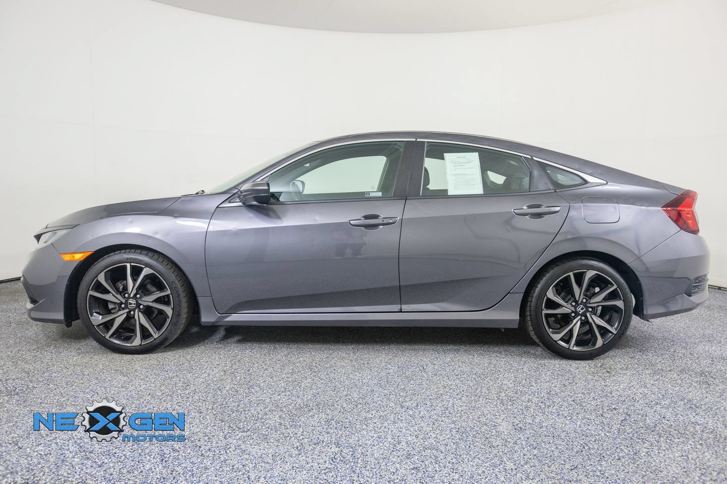 Used 2019 Honda Civic Sport image 4