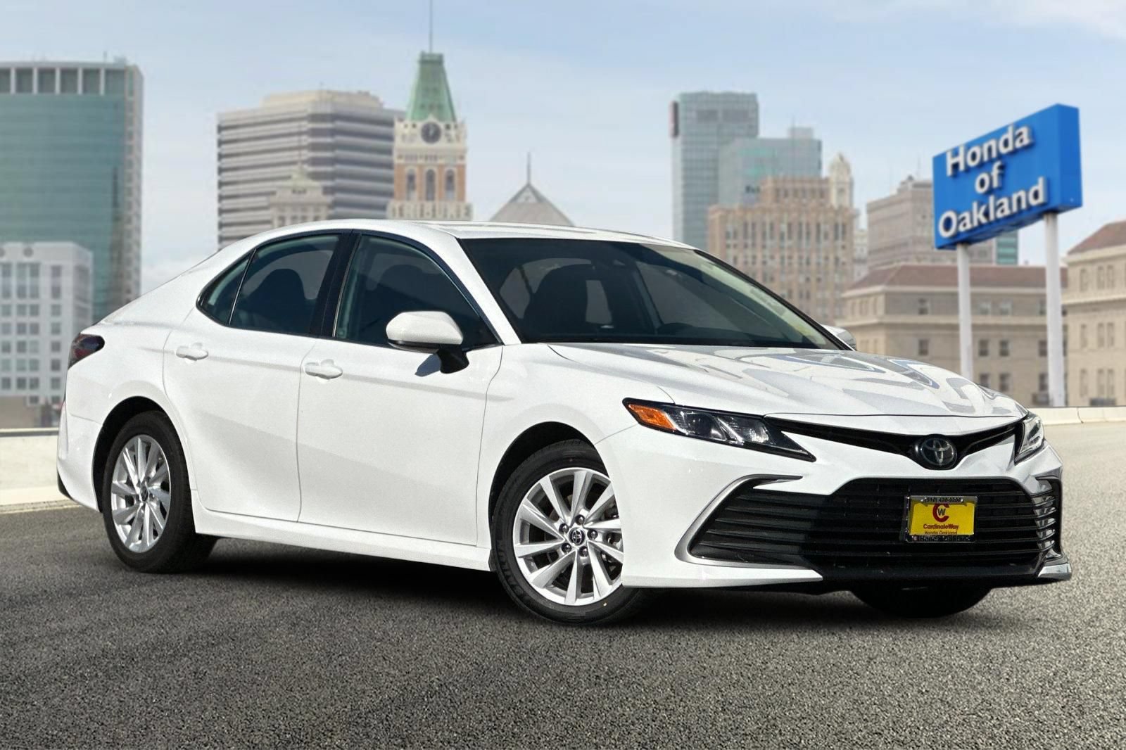 Used 2024 Toyota Camry LE FWD image 3