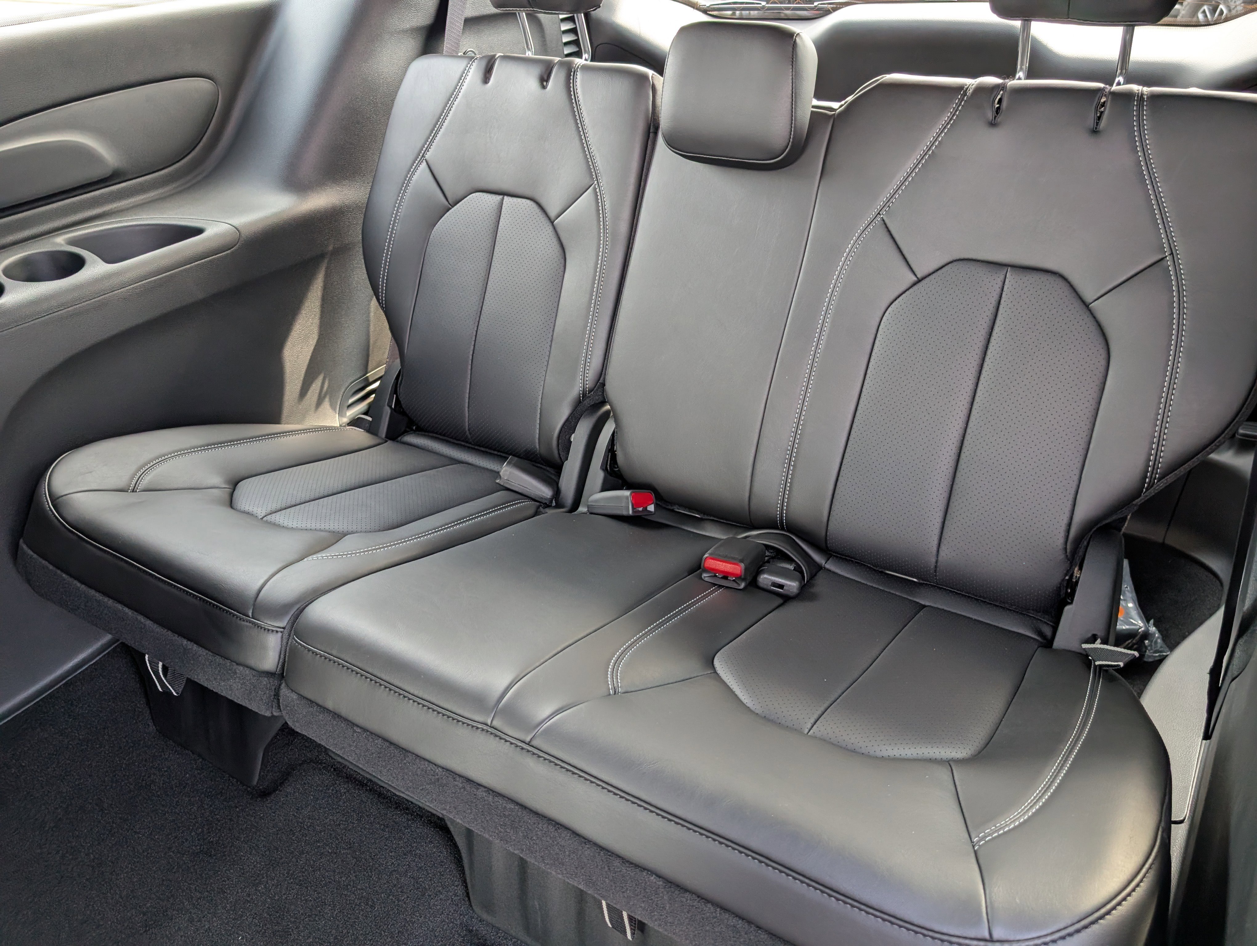 New 2026 Chrysler Voyager LX image 11