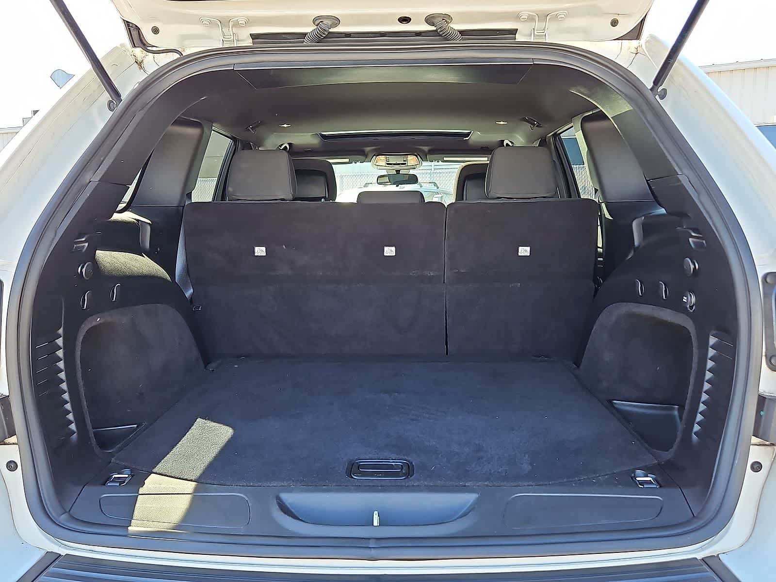 Used 2020 Jeep Grand Cherokee Laredo AWD/4WD image 32