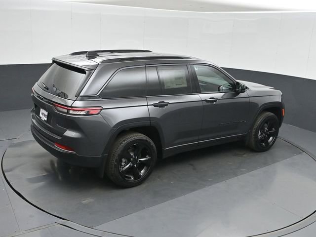 New 2026 Jeep Grand Cherokee Limited w/ Limited Altitude Package image 32
