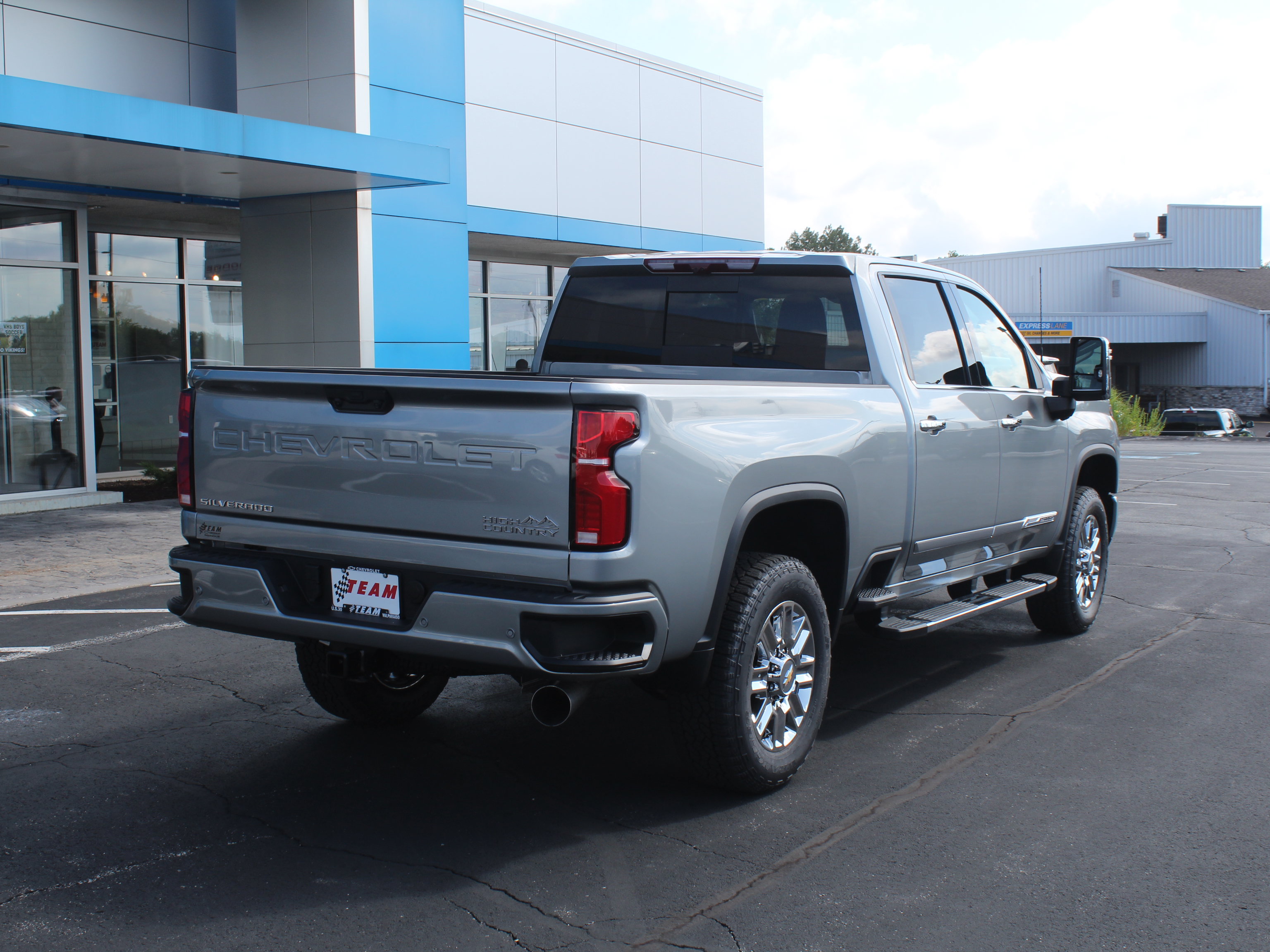New 2026 Chevrolet Silverado 2500 High Country w/ Technology Package AWD/4WD image 7