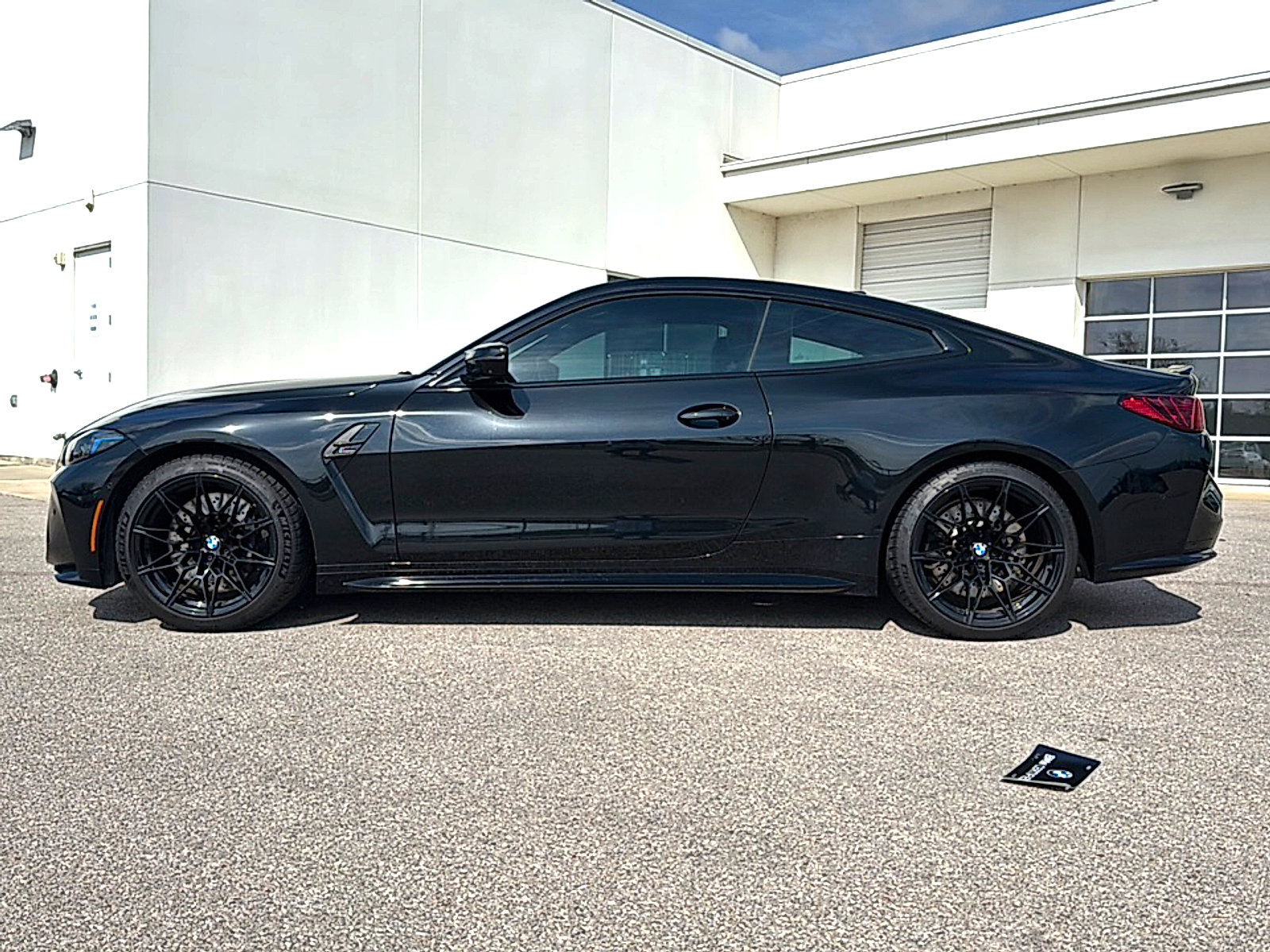 Used 2025 BMW M4 Competition w/ Executive Package image 4