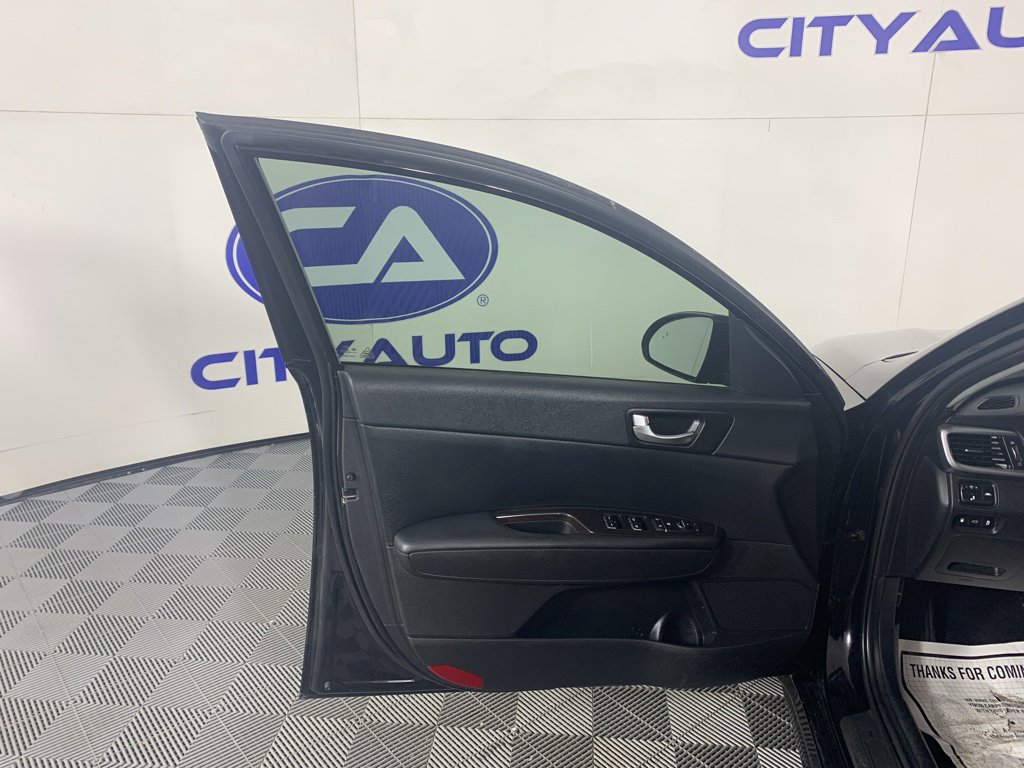 Used 2019 Kia Optima EX image 14
