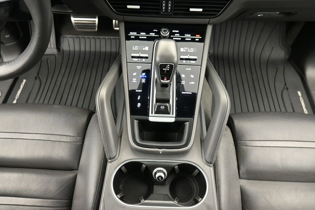 Used 2019 Porsche Cayenne S AWD/4WD image 14