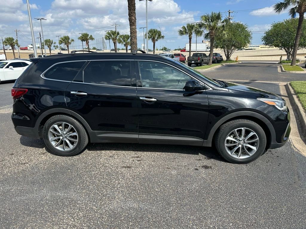 Used 2017 Hyundai Santa Fe SE FWD image 7