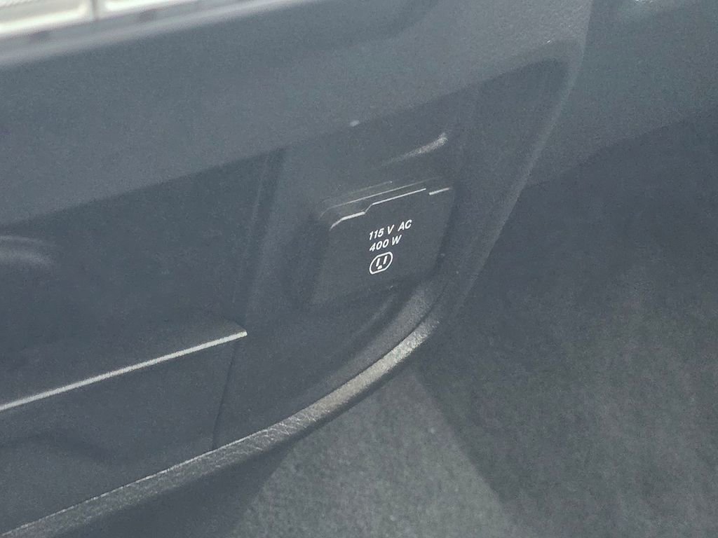 Used 2024 RAM 4500 Laramie image 30