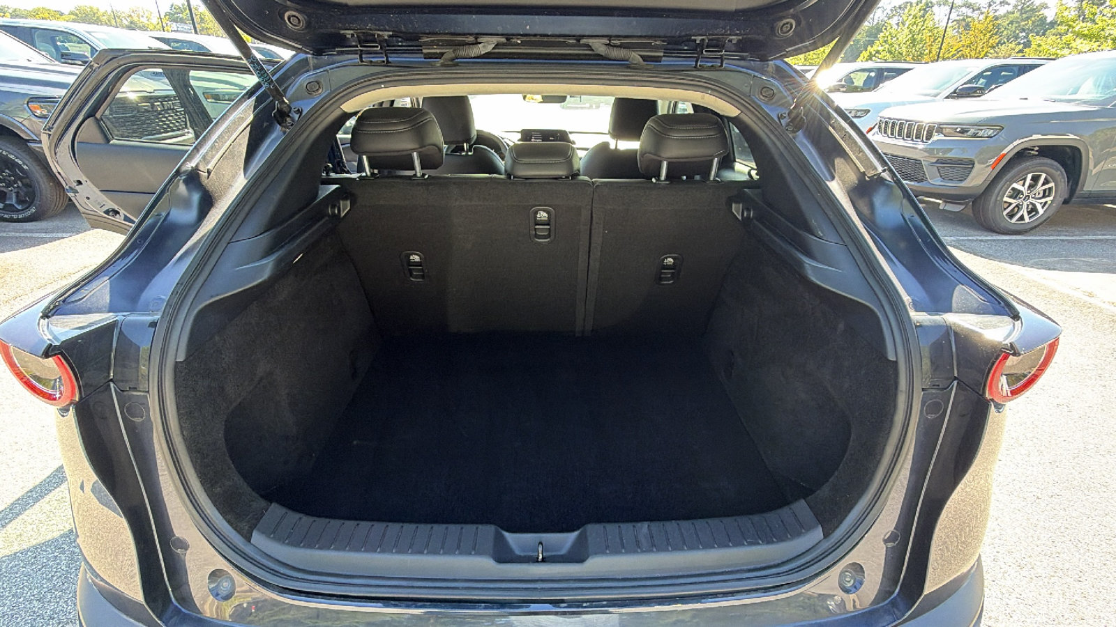 Used 2024 MAZDA CX-30 AWD 2.5 S w/ Select Sport Pkg image 13