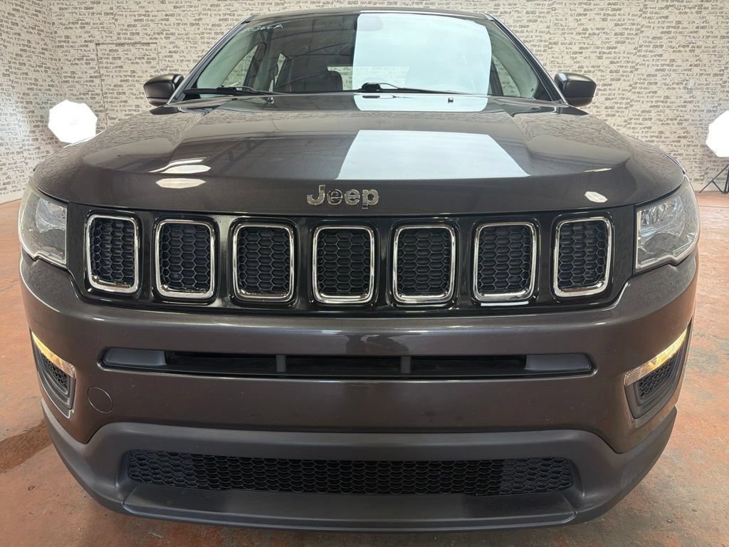 Used 2020 Jeep Compass Sport w/ Cold Weather Group FWD image 2