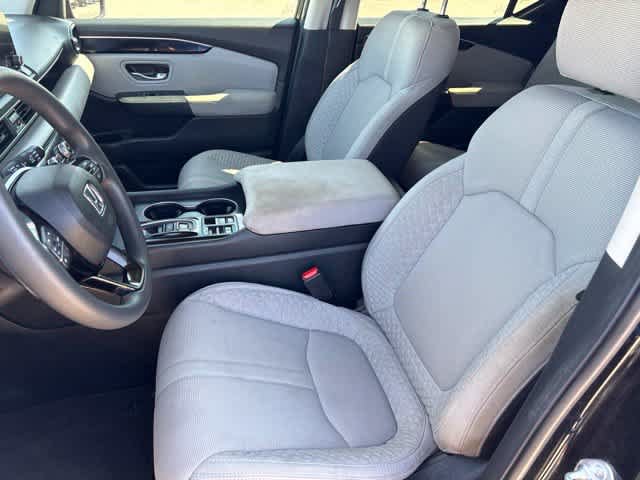 Used 2023 Honda Pilot LX image 11