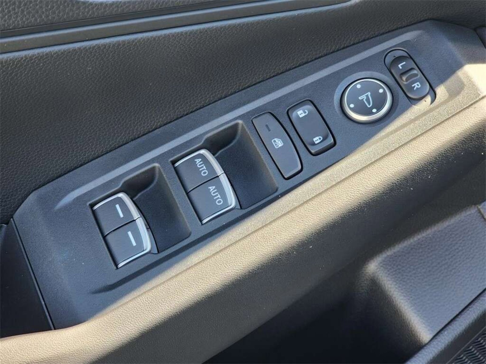 Certified 2023 Honda Accord LX image 19