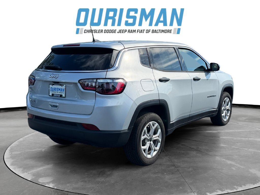 Used 2025 Jeep Compass Sport AWD/4WD image 6