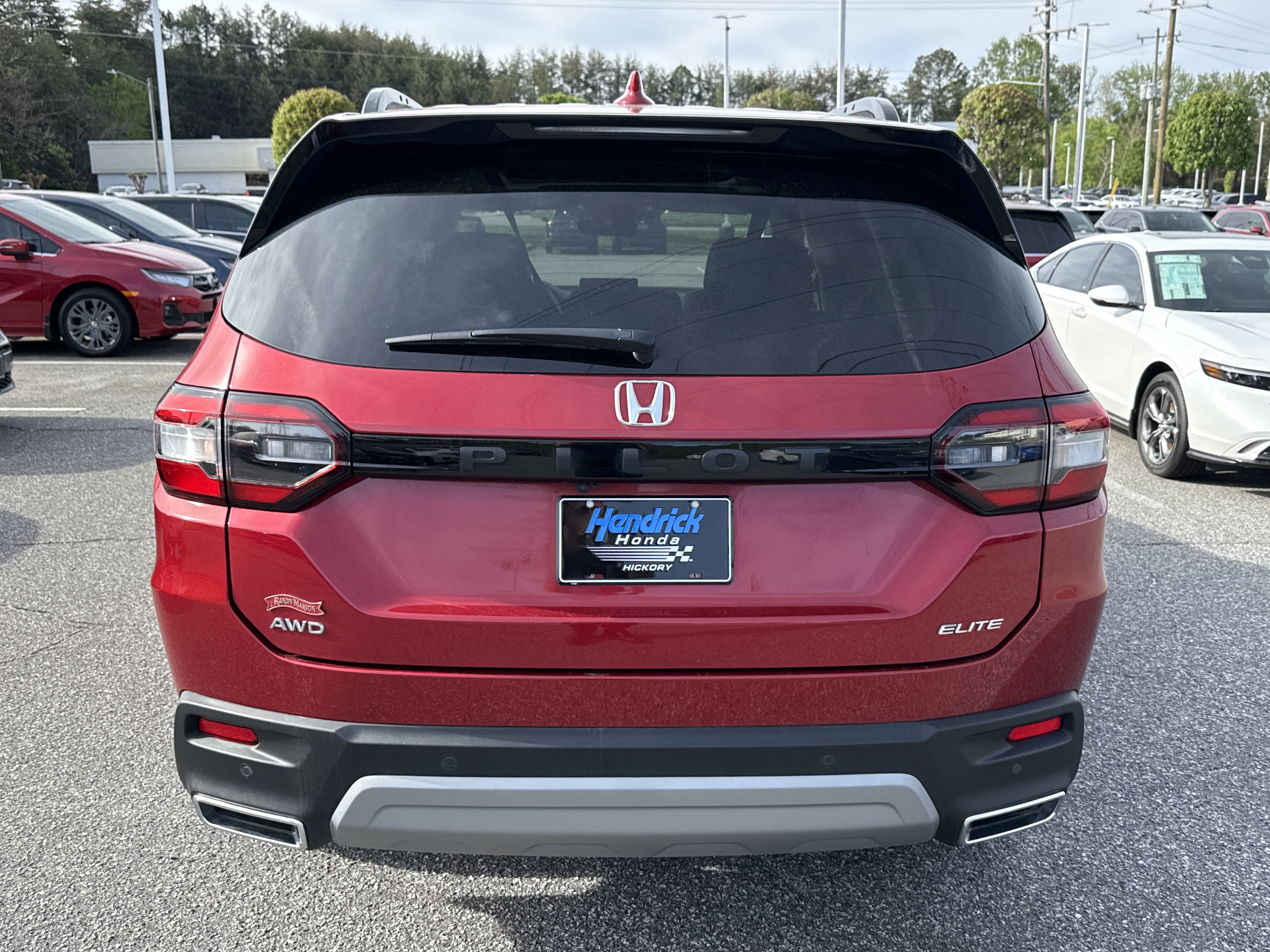 Certified 2024 Honda Pilot Elite image 9