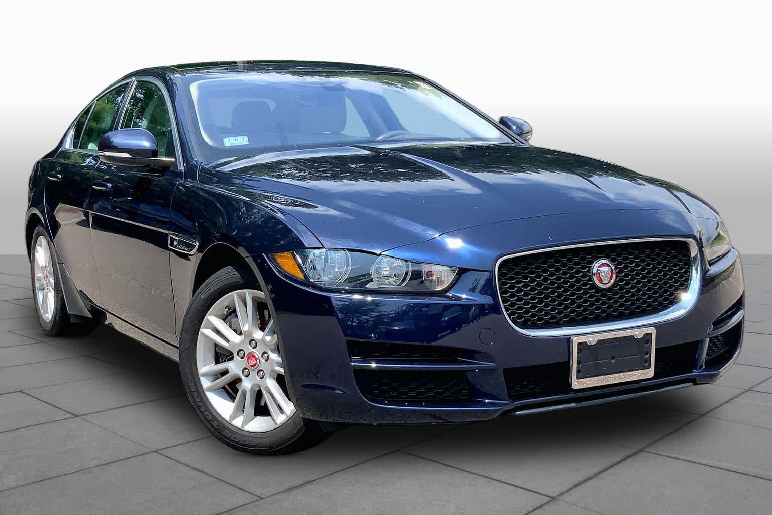 Used 2019 Jaguar XE Premium AWD/4WD image 3