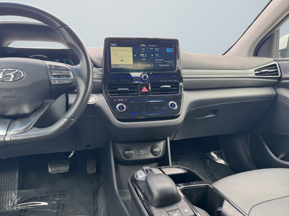 Used 2020 Hyundai Ioniq Limited FWD image 10