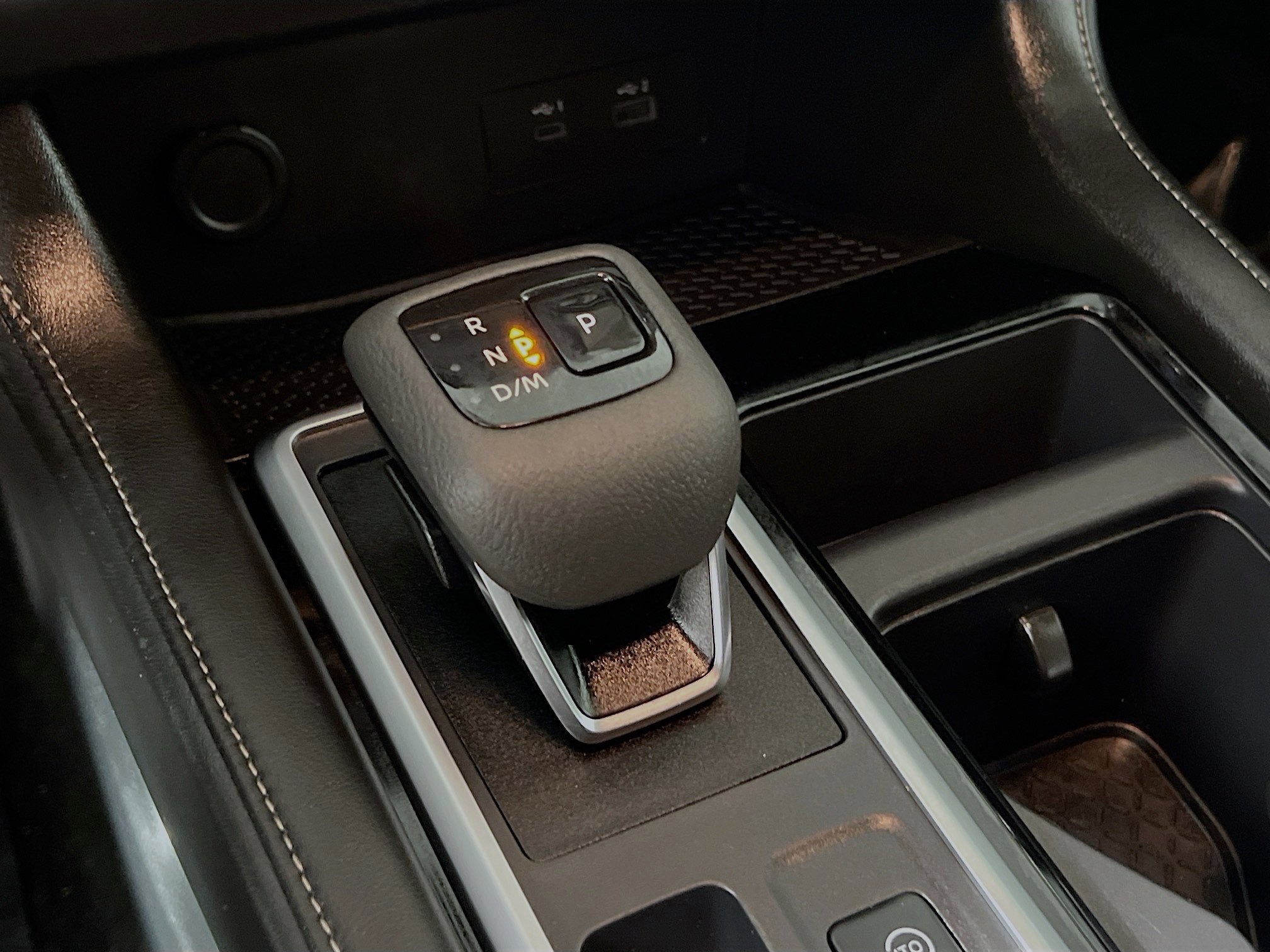 Used 2024 Nissan Pathfinder SV image 24