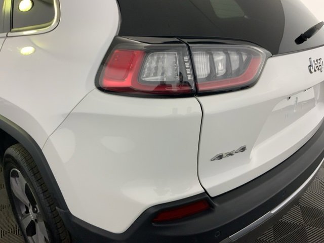 Used 2019 Jeep Cherokee Limited image 13