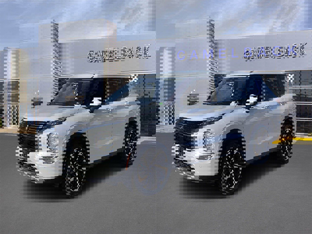 Used 2024 Mitsubishi Outlander SE image 32