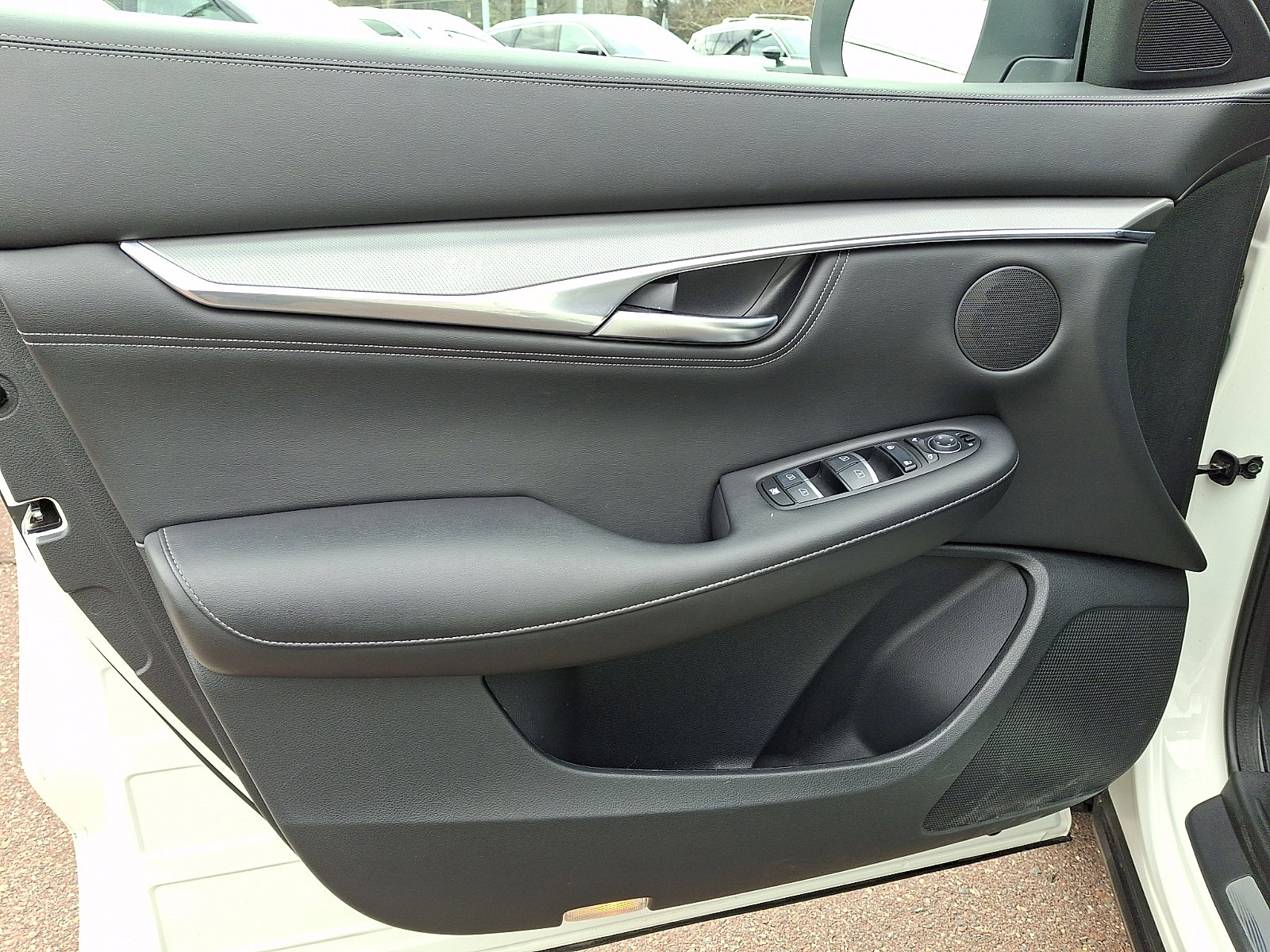 Certified 2023 INFINITI QX55 Luxe w/ Cargo Package image 12