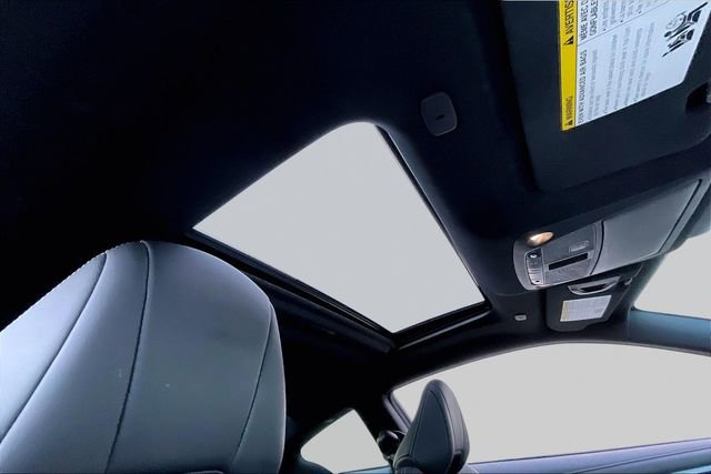 Used 2018 INFINITI Q60 3.0t Sport w/ Sensory Package 3.0T Sport image 19