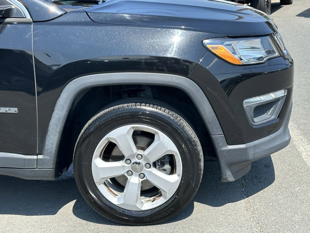Used 2018 Jeep Compass Latitude image 36