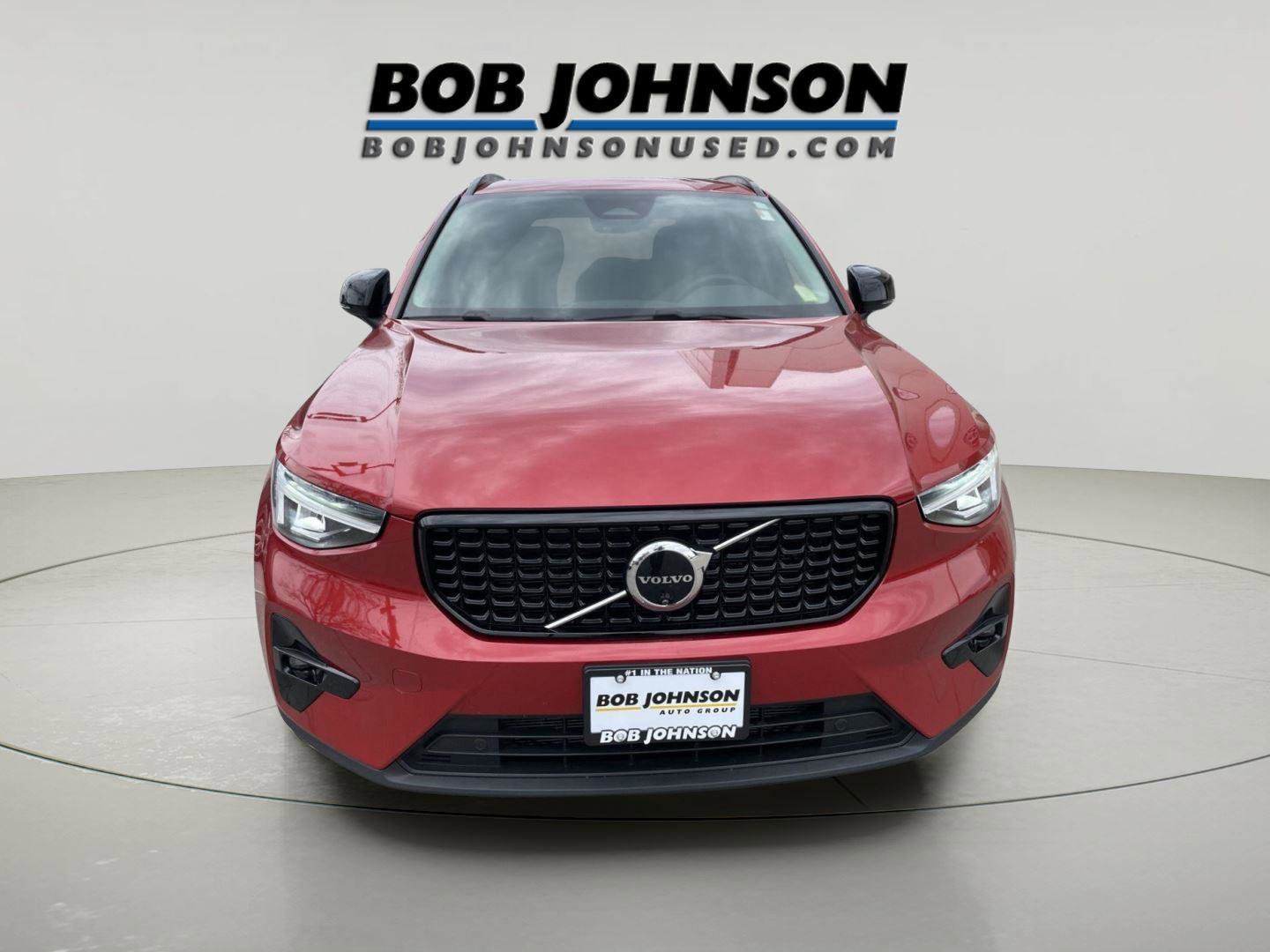 Used 2024 Volvo XC40 B5 Plus w/ Climate Package image 8