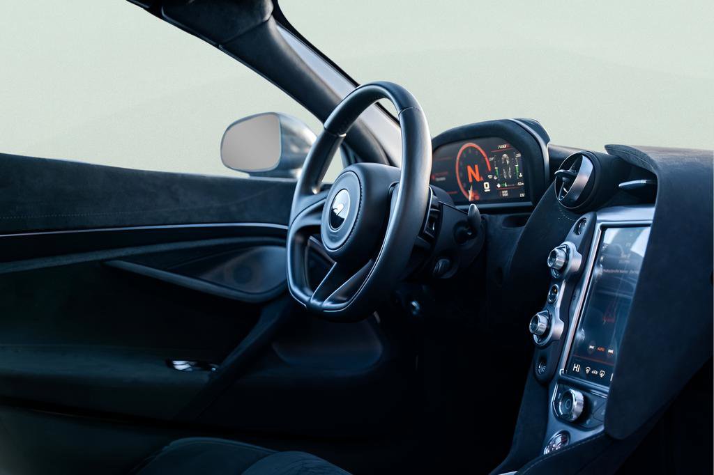 Used 2020 McLaren 720S Spider RWD image 46