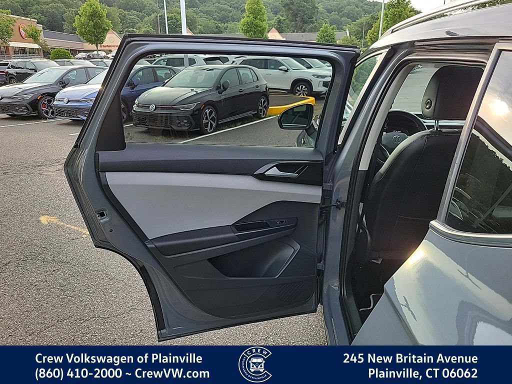 Certified 2023 Volkswagen Taos SEL AWD/4WD image 48