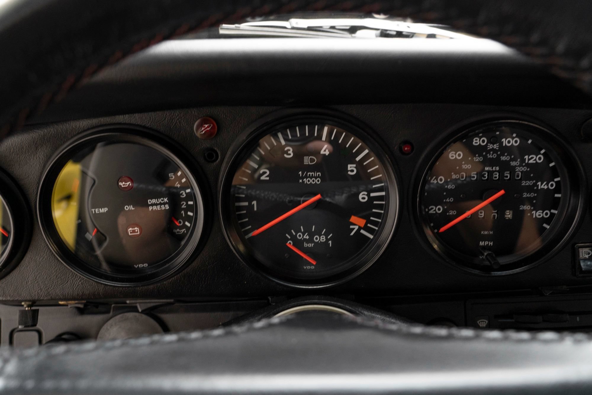 Used 1988 Porsche 911 Carrera RWD image 26