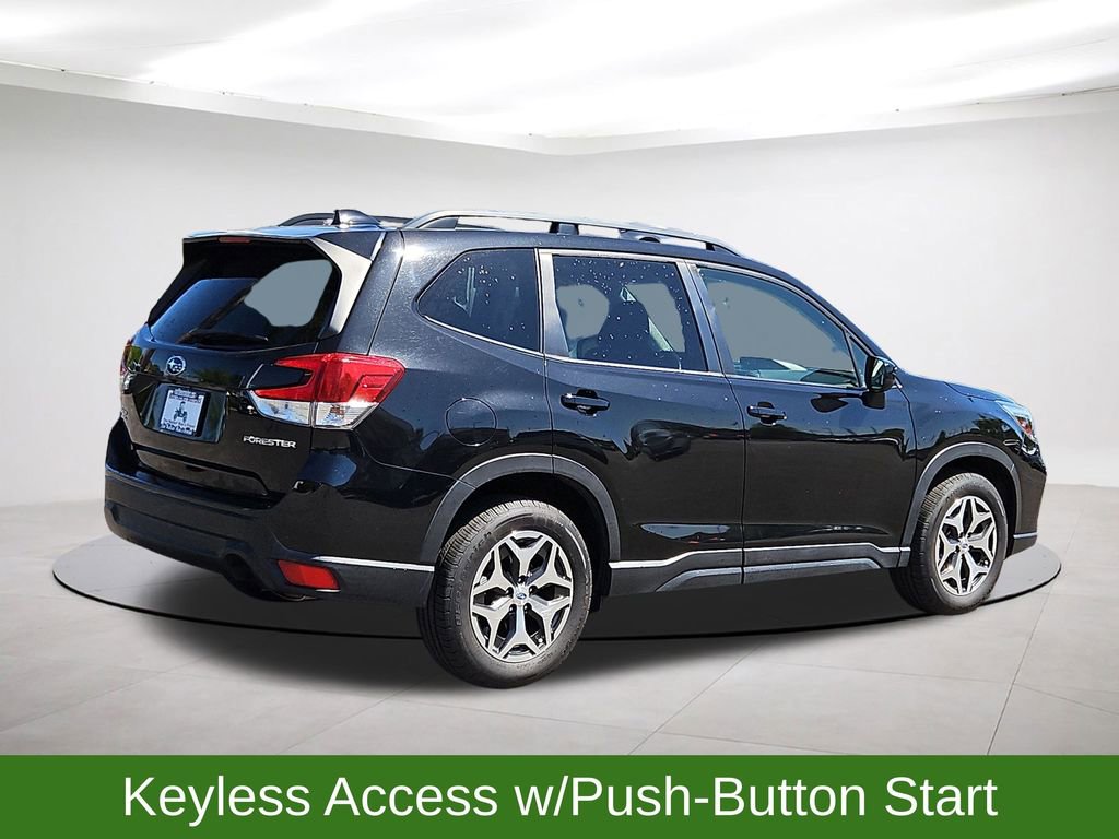 Used 2020 Subaru Forester Premium AWD/4WD image 7