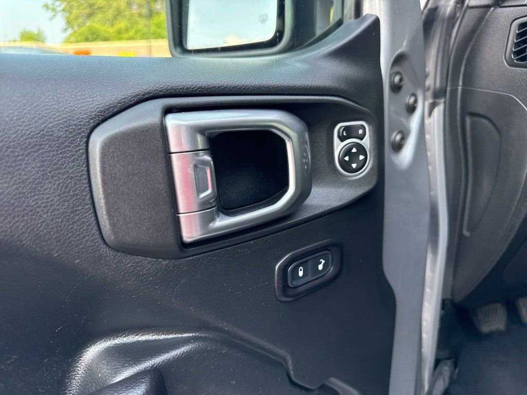 Used 2018 Jeep Wrangler Unlimited Sport S AWD/4WD image 18