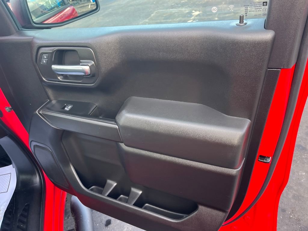 Used 2025 Chevrolet Silverado 1500 Custom w/ Turbomax Blackout Package image 29