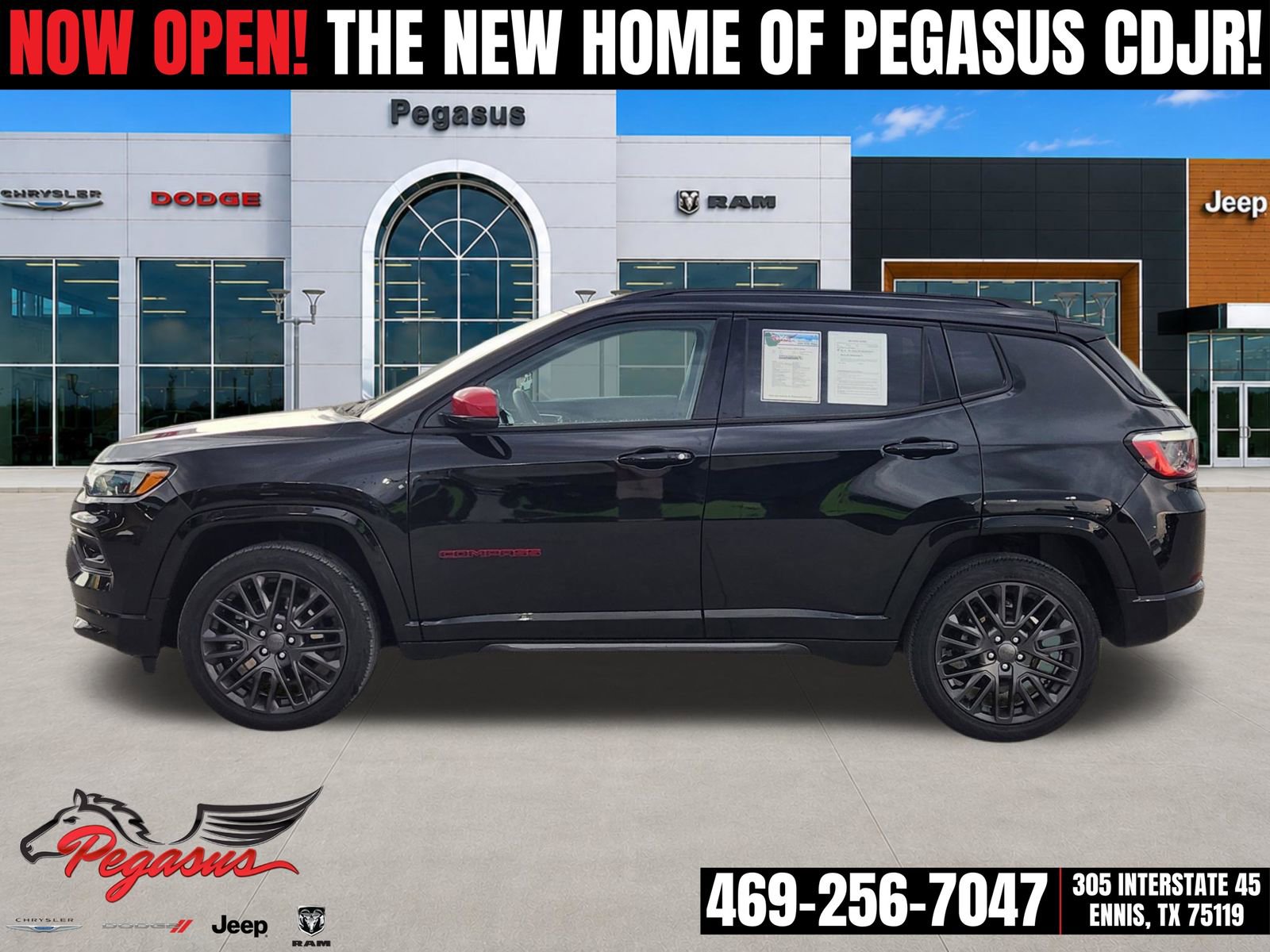 Used 2023 Jeep Compass Limited AWD/4WD image 3