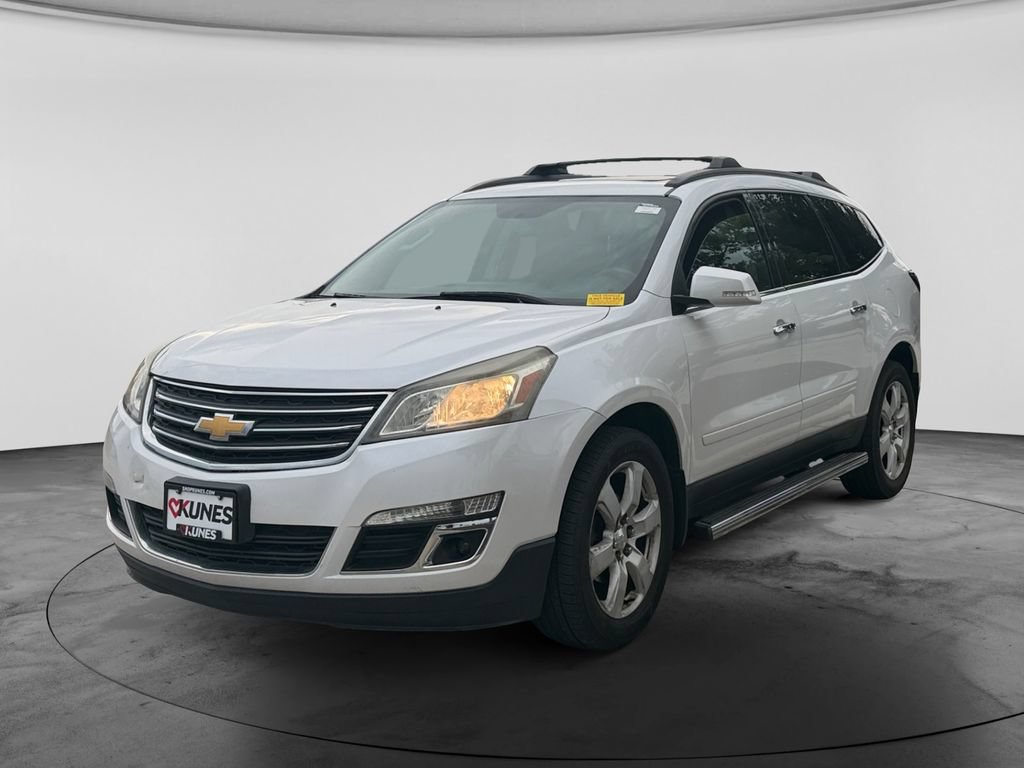 Used 2016 Chevrolet Traverse LT w/ Traveler's Package FWD image 4