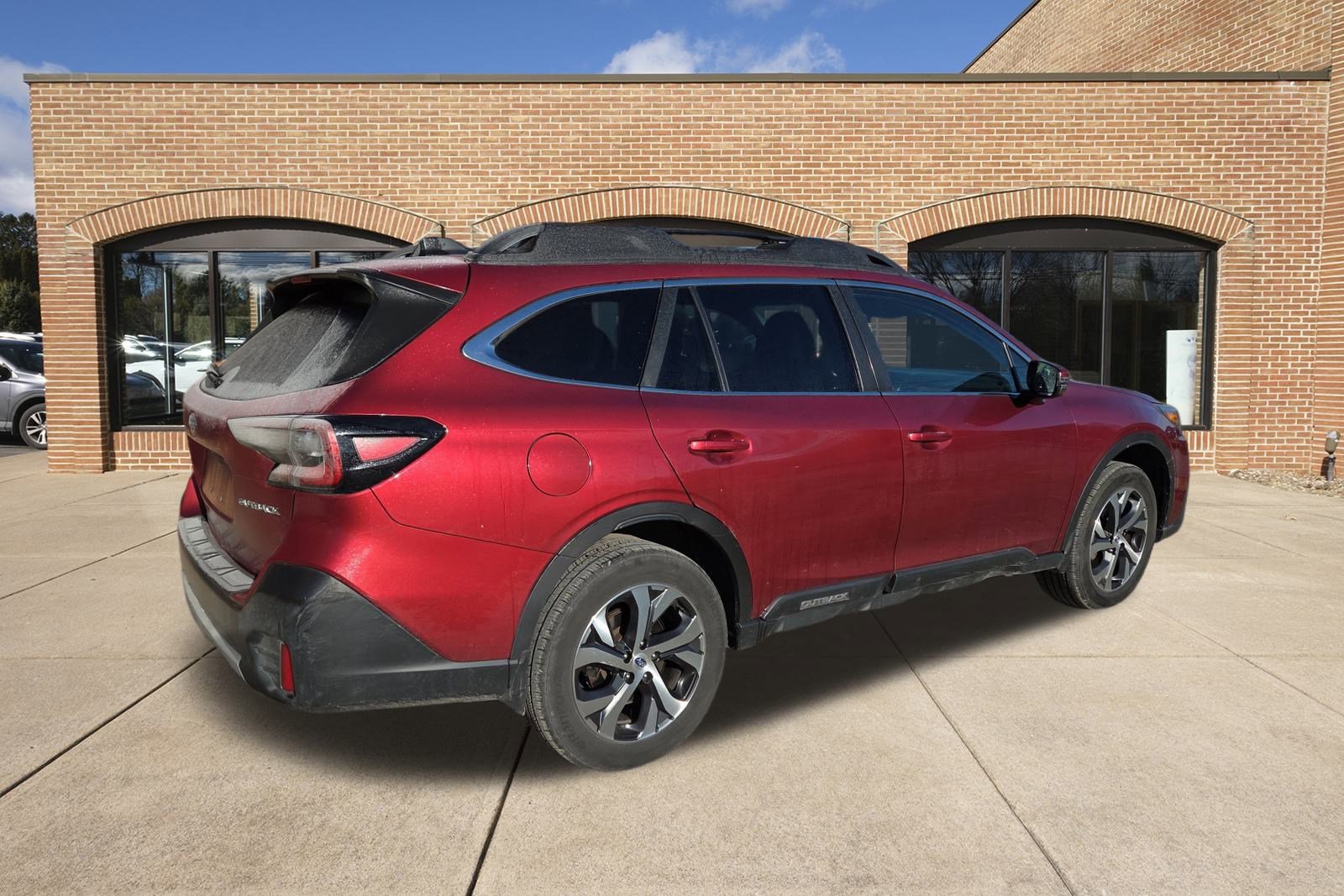 Used 2022 Subaru Outback Limited image 3