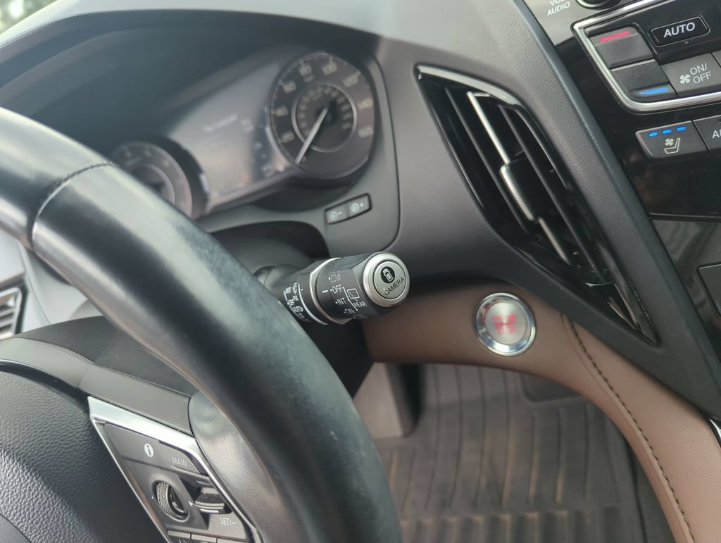 Used 2021 Acura RDX w/ Advance Package FWD image 24