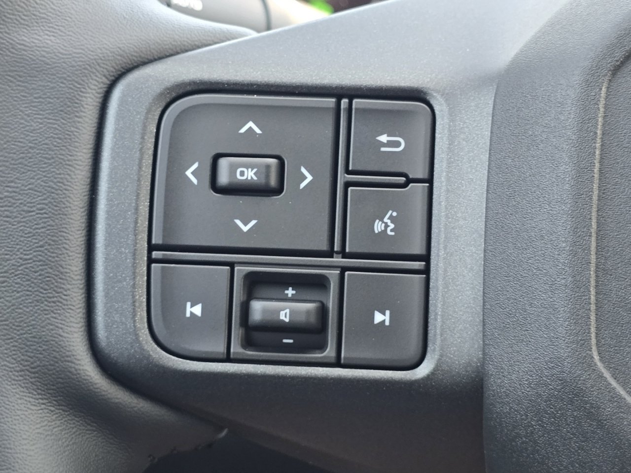 New 2026 Toyota RAV4 XSE AWD/4WD image 31