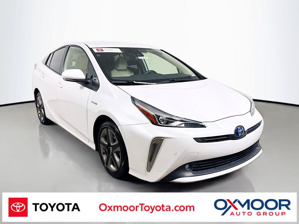 Certified 2022 Toyota Prius XLE FWD image 1