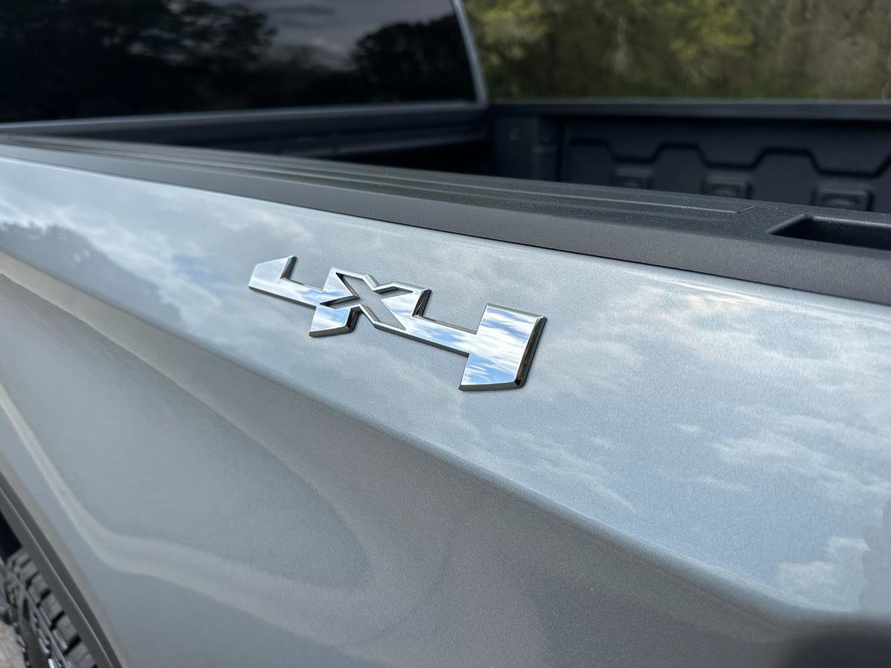 Used 2025 GMC Sierra 1500 SLT w/ SLT Premium Package image 51