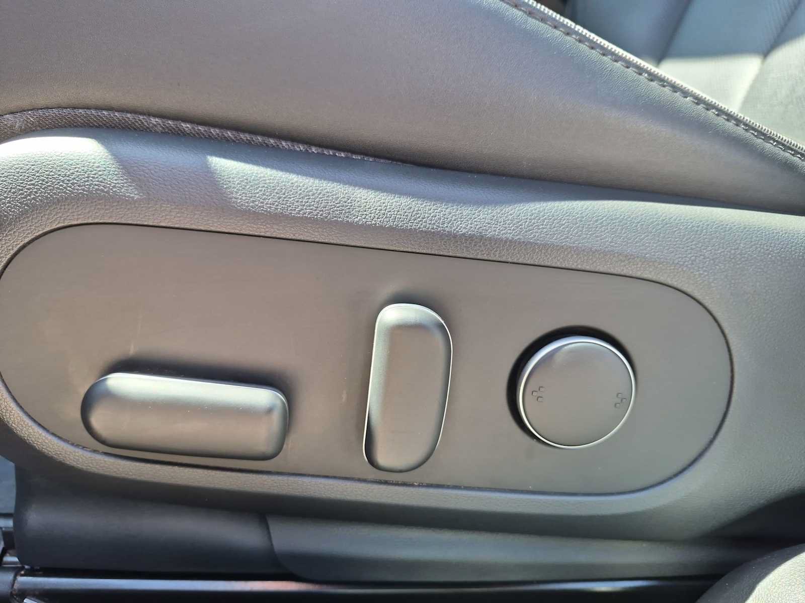 Certified 2023 Hyundai Ioniq 5 SEL AWD/4WD image 16