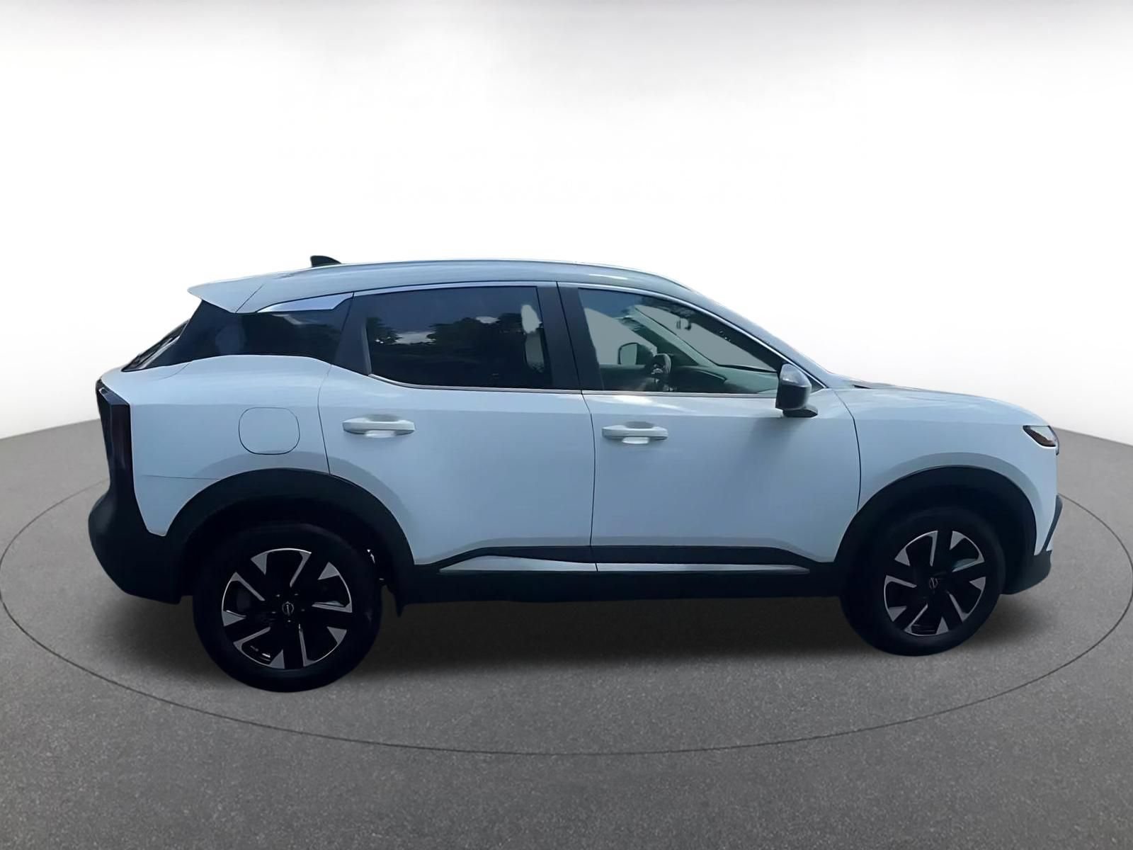 Used 2026 Nissan Kicks SV w/ Cold Weather Package AWD/4WD image 15