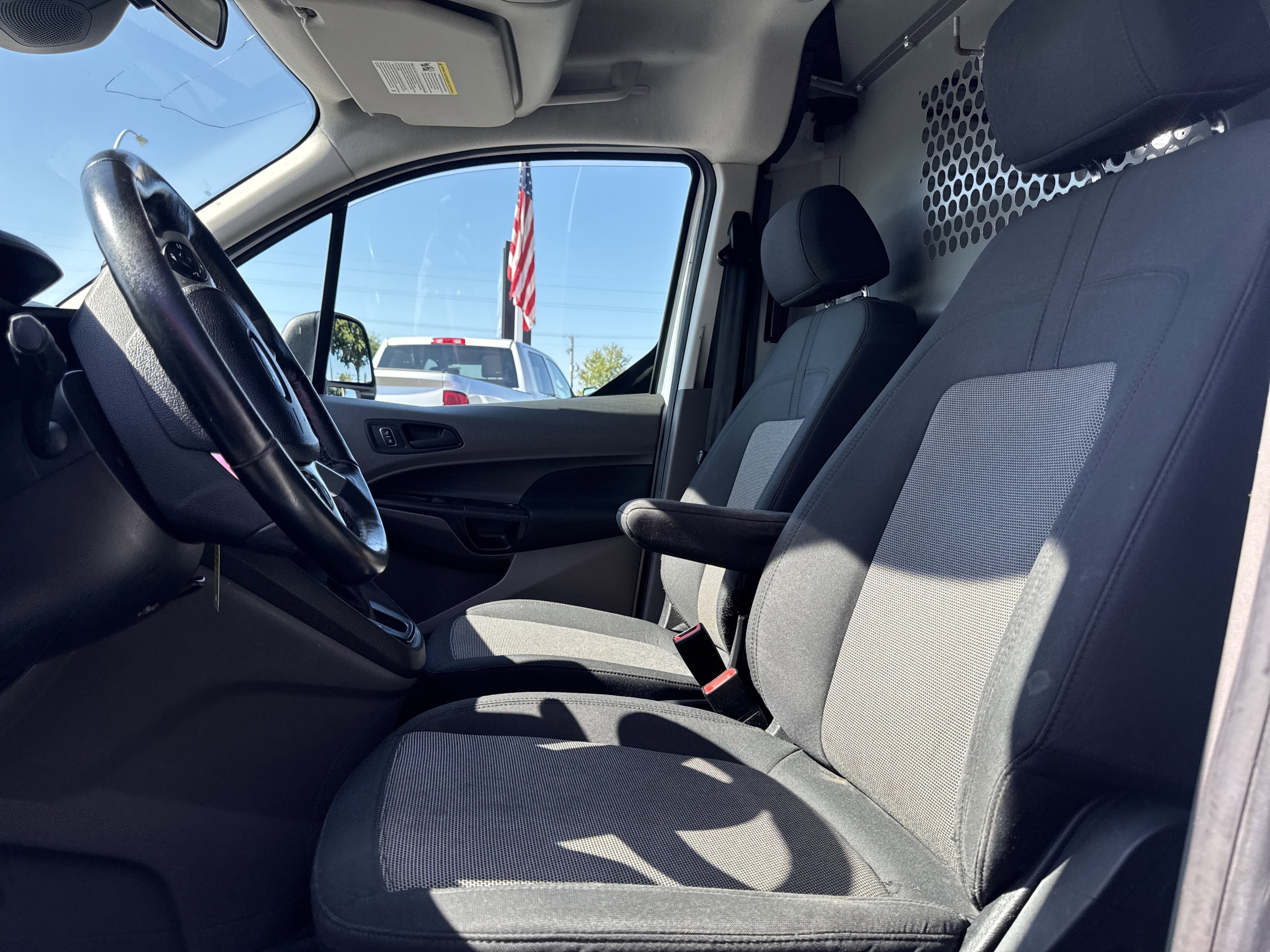 Used 2019 Ford Transit Connect XL image 16