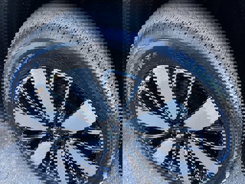 New 2025 Mitsubishi Outlander SE image 10