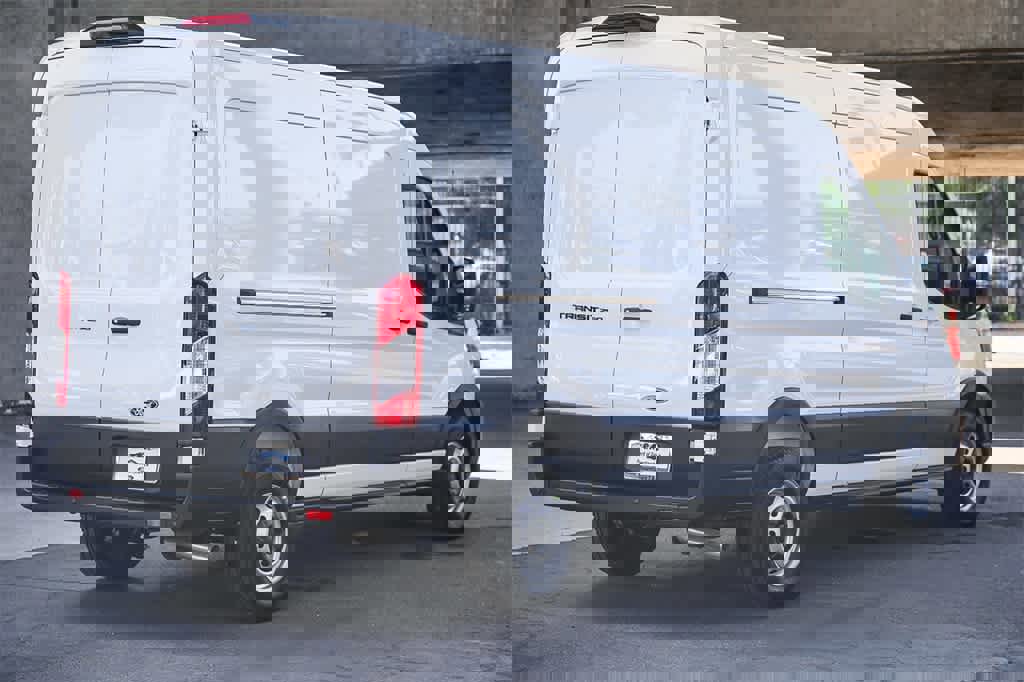 New 2026 Ford Transit 250 148 Medium Roof image 4