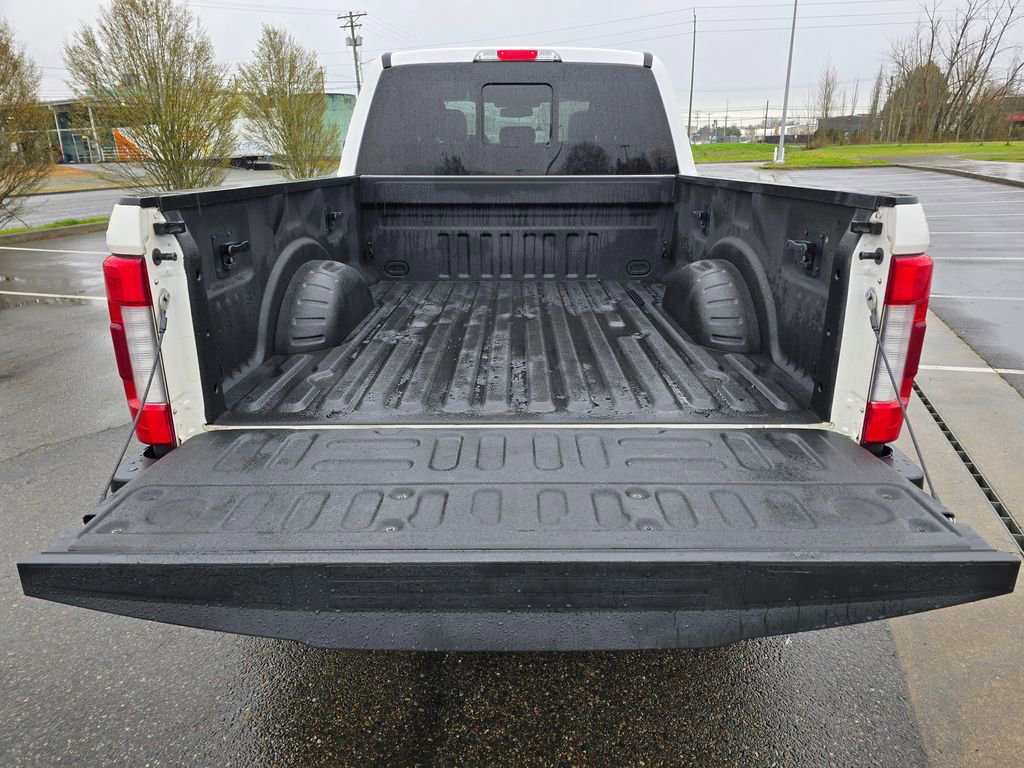 Used 2017 Ford F350 Lariat w/ Lariat Ultimate Package image 17