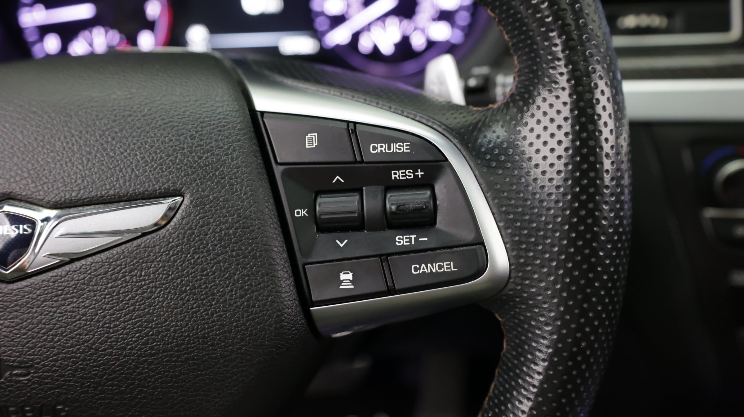 Used 2019 Genesis G80 3.3T Sport RWD image 37