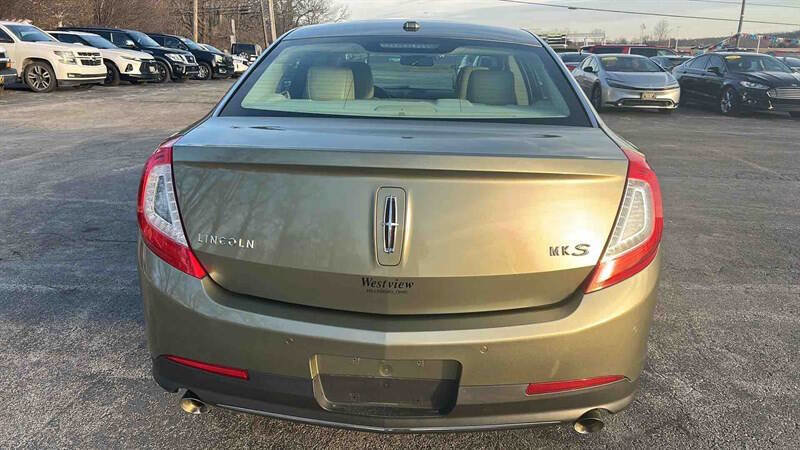 Used 2013 Lincoln MKS Base 4dr Sedan image 5