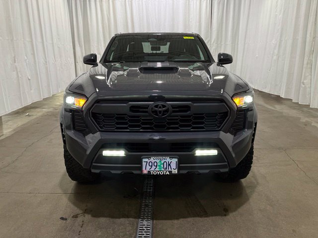 Used 2025 Toyota Tacoma TRD Sport AWD/4WD image 10