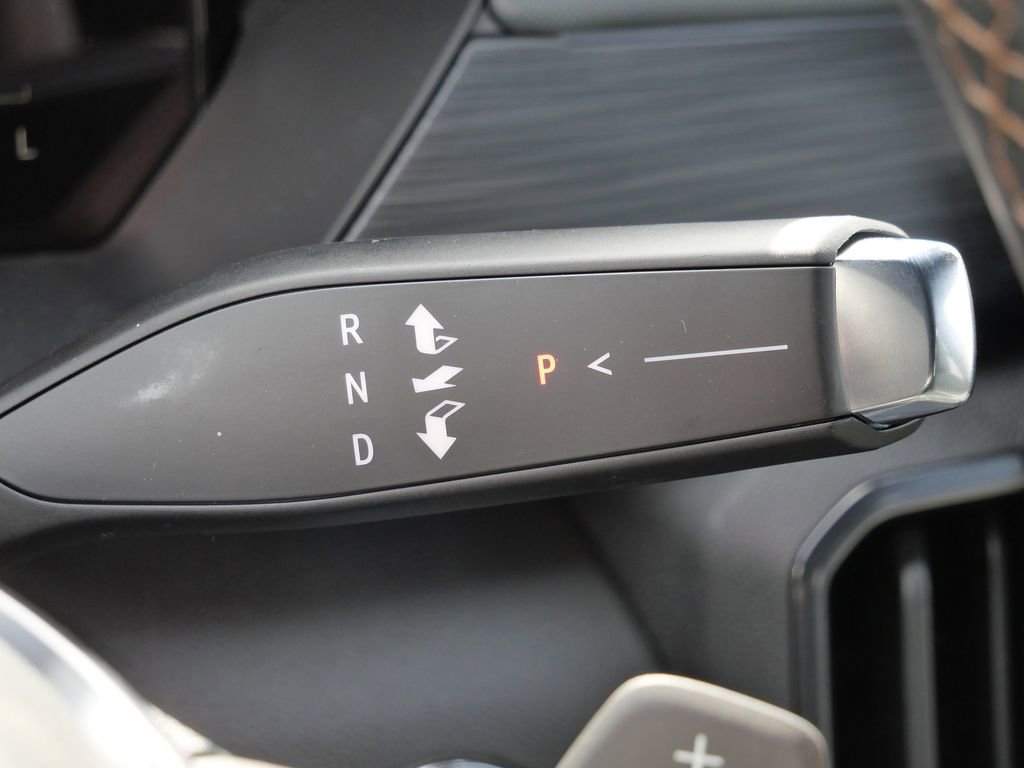 New 2026 GMC Acadia AT4 image 50